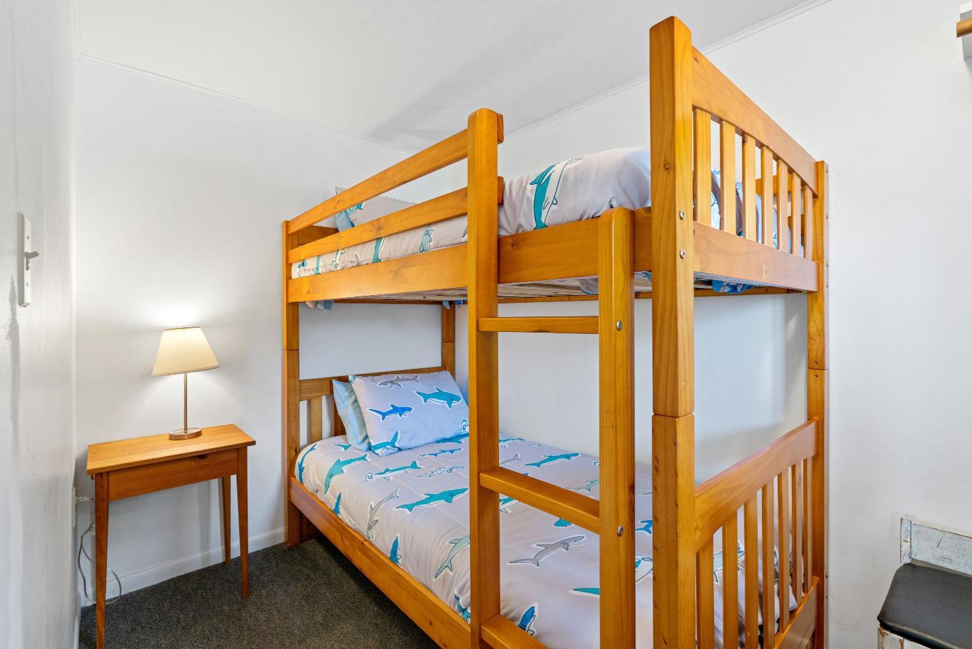Motel South Arm Retreats East Jordan Zewnętrze zdjęcie